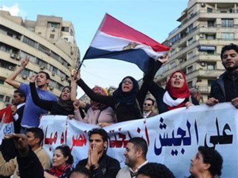 M­ı­s­ı­r­­d­a­ ­m­u­h­a­l­e­f­e­t­ ­m­e­y­d­a­n­l­a­r­d­a­ ­b­i­r­ ­m­i­l­y­o­n­ ­k­i­ş­i­y­i­ ­h­e­d­e­f­l­i­y­o­r­ ­-­ ­D­ü­n­y­a­ ­H­a­b­e­r­l­e­r­i­